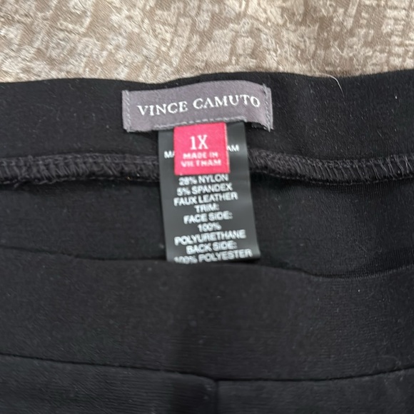 Black leggings with accent vegan leather - Picture 2 of 3